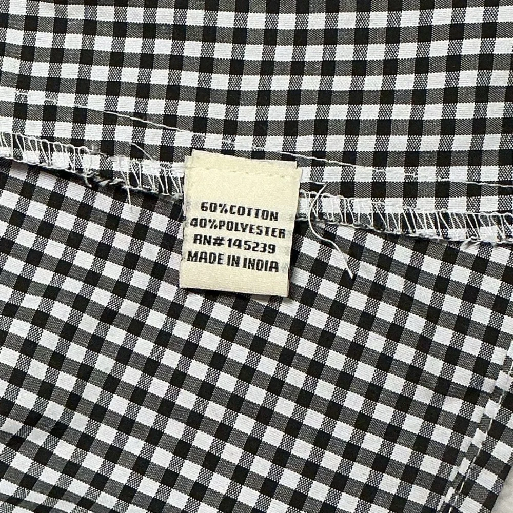 Black and White Checkered Sleeveless Top - Picture 7 of 7